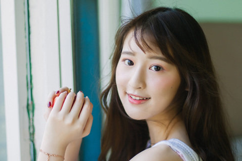 屋上春鸠鸣，村边杏花白全诗的意思_上句下句