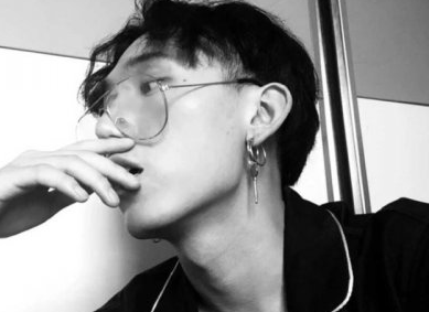 墙-舒婷散文精选 第1张
