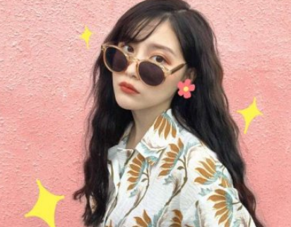 毛施淑姿，工颦妍笑。年矢每催，曦晖朗曜全诗的意思_上句下句 第1张