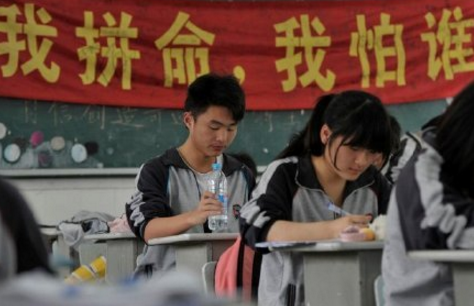 描述四月春天的诗句合集-散文精选 第1张