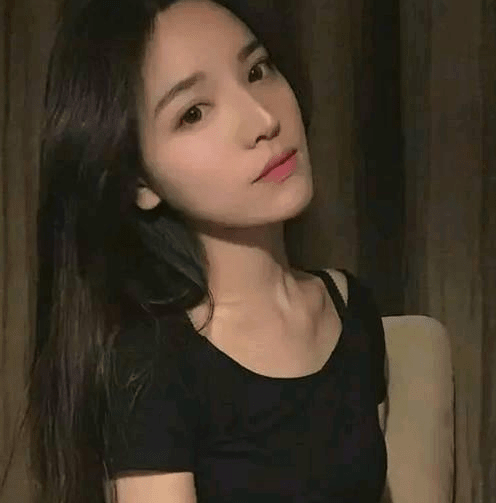 花美人更美的诗句含蓄 形容女子气质清雅诗句 第3张