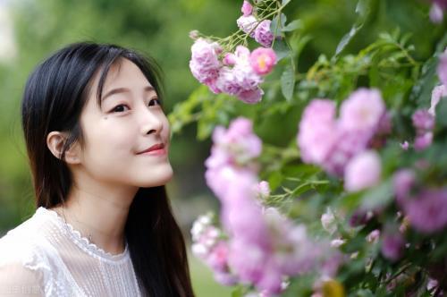 形容美食诱人的幽默句子大全 穷到只能吃泡面的朋友圈说说 第3张